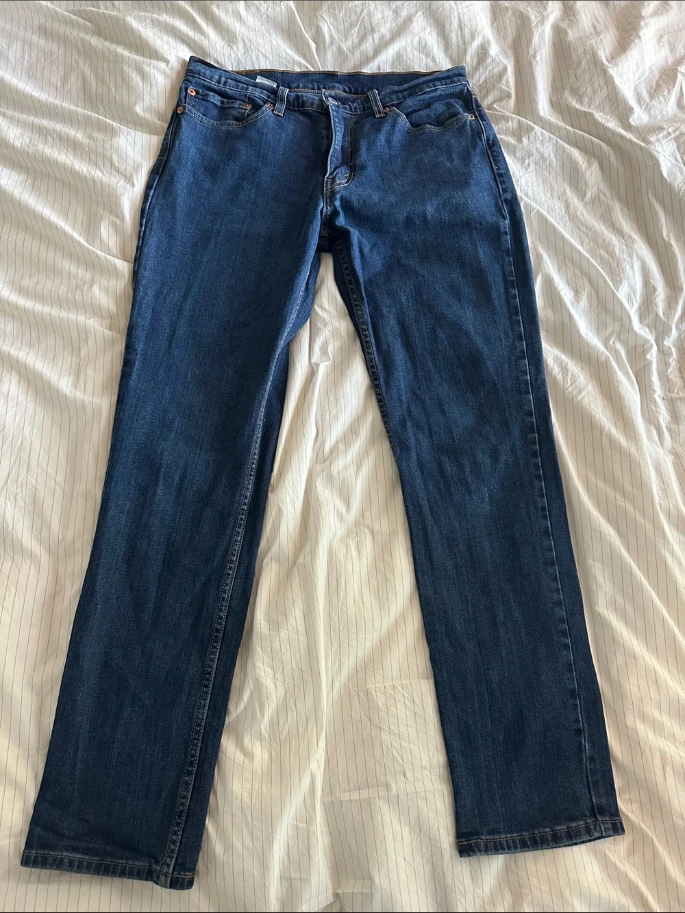 Levi’s - Classic Men's 511 Dark Blue Straight-Leg Jeans - 32x32